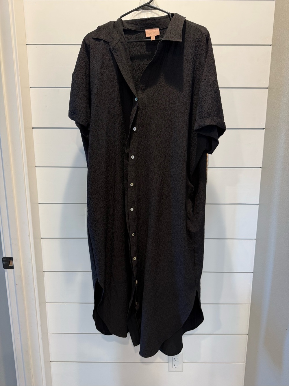 Show Me Your Mumu - black short sleeve midi